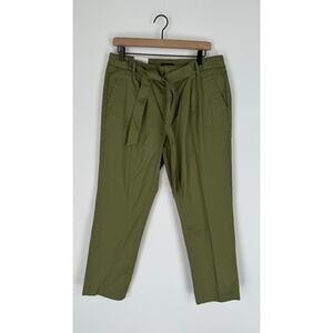 Tommy Hilfiger Womens Green Relaxed Tapered Leg Chino Pants Belted Size 12 NWT